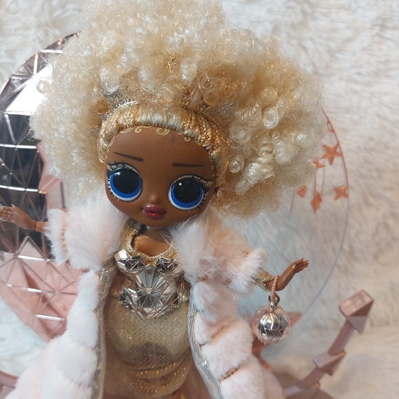 LOL Surprise OMG 2021 HTF DISCONTINUED Collector Edition NYE Queen Fashi… - Picture 4 of 16